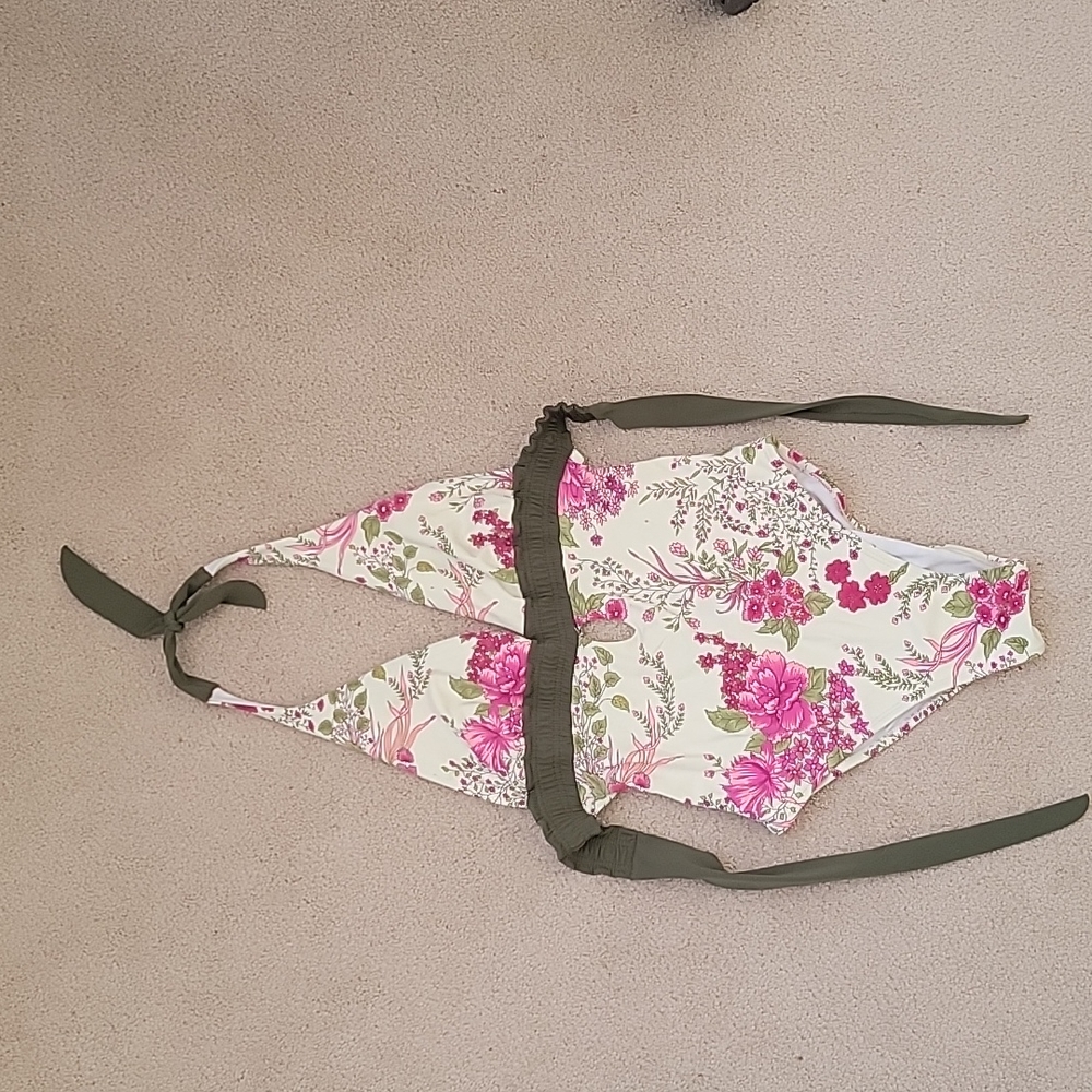 Swim suit